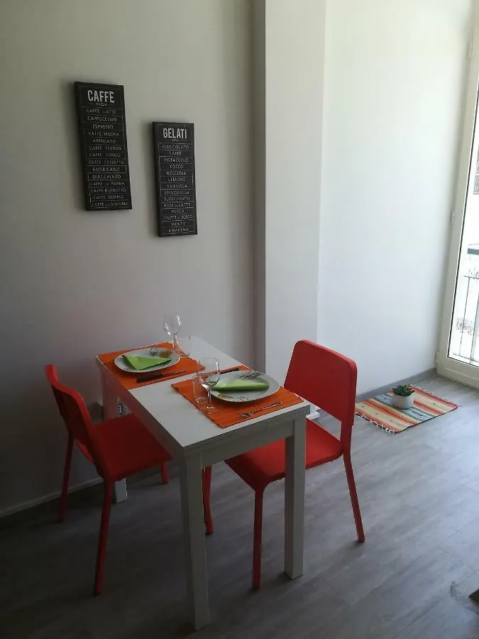 Appresto - Appartamento Luminoso E Rinnovato Naples 0*,